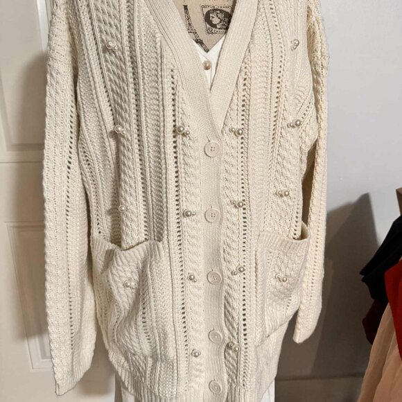 2X Future Collective NWT Women's Pearl Embellished Relaxed Cardigan - Picture 8 of 11
